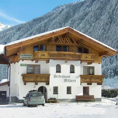 Apartment In Milders Near Stubai Glacier, Cleaning Included شقة نيوستيف ام ستوبيتا