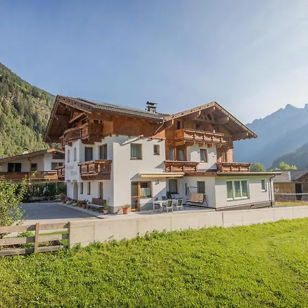 Apartment In Neustift In The Mountains, Cleaning Included Neustift im Stubaital